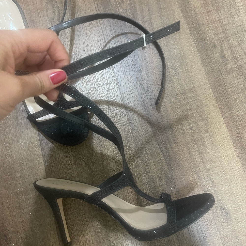 Wore this shoes once to a wedding and the bottom looked ruff as it was outdoor